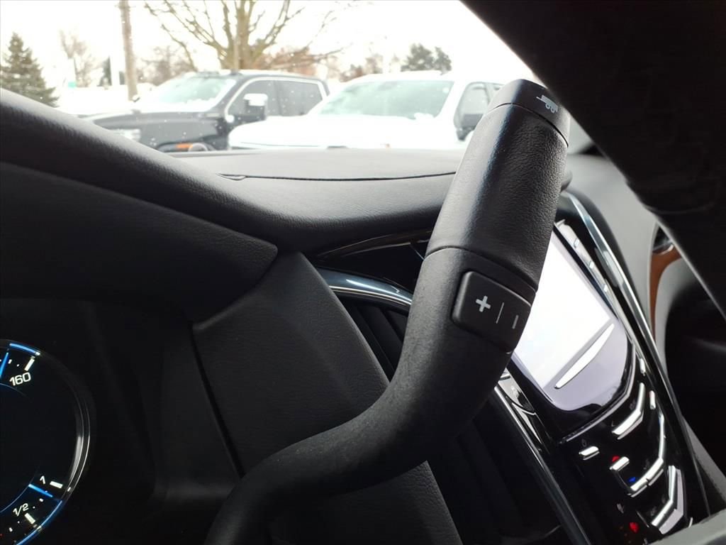 Used 2017 Cadillac Escalade Luxury image 22