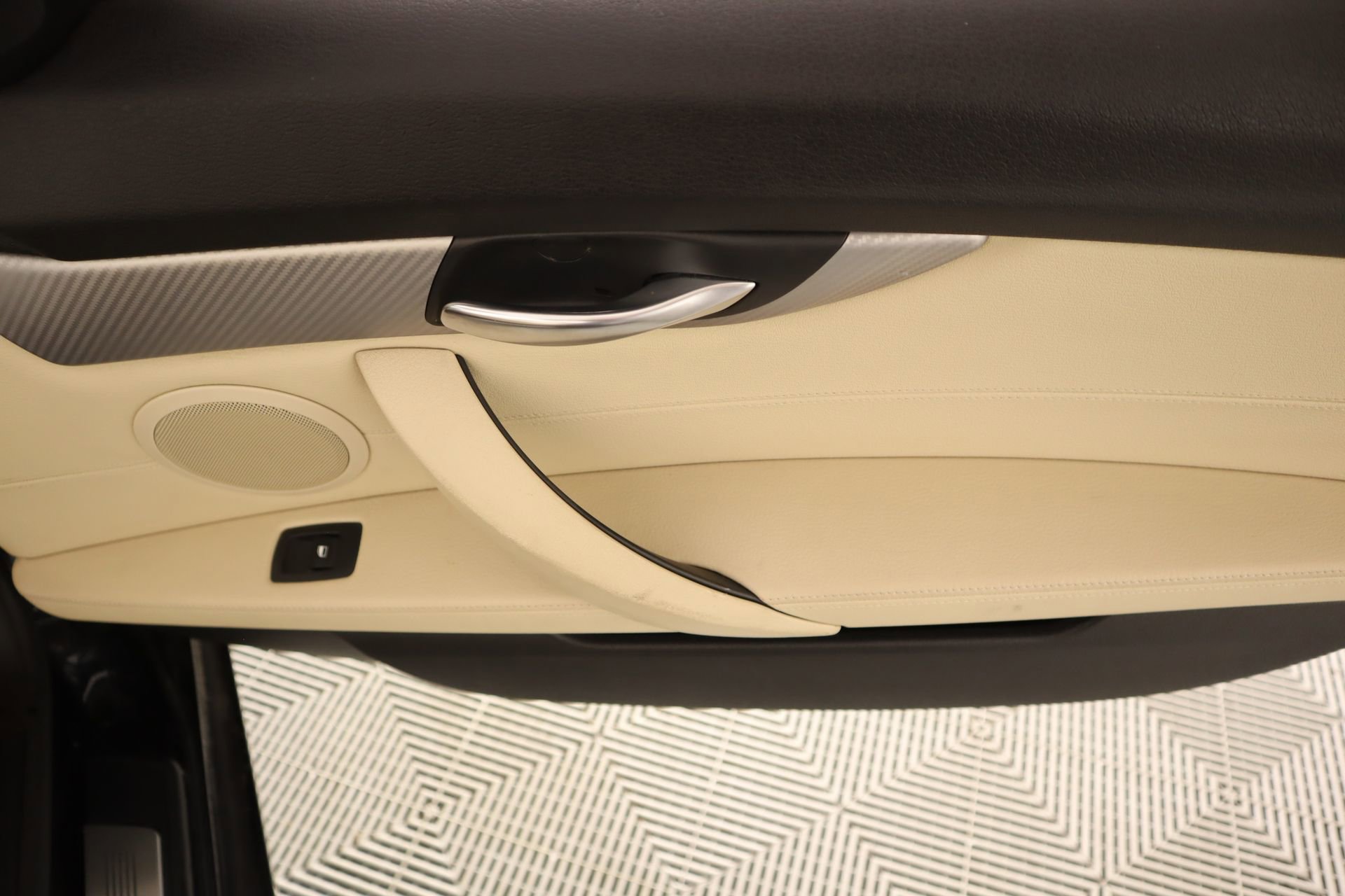 Used 2015 BMW Z4 sDrive28i image 14