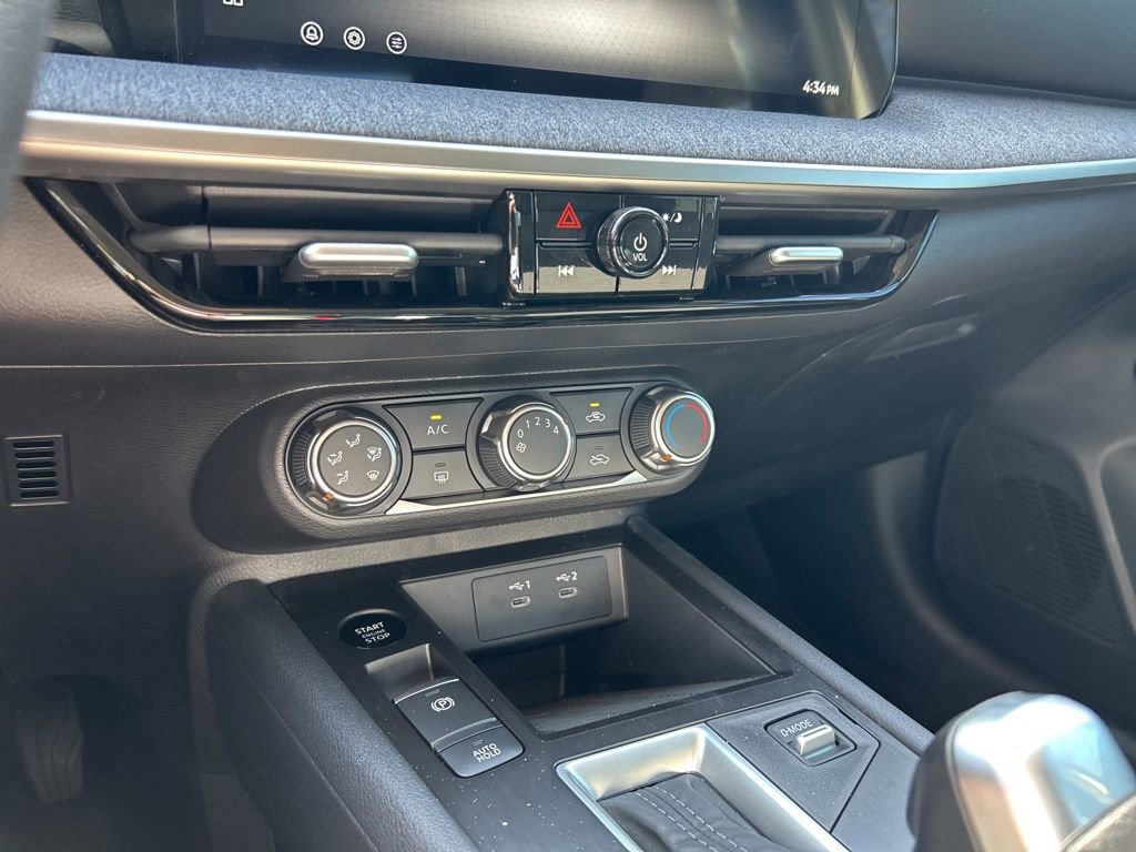 New 2026 Nissan Kicks S w/ Charging Package FWD image 35