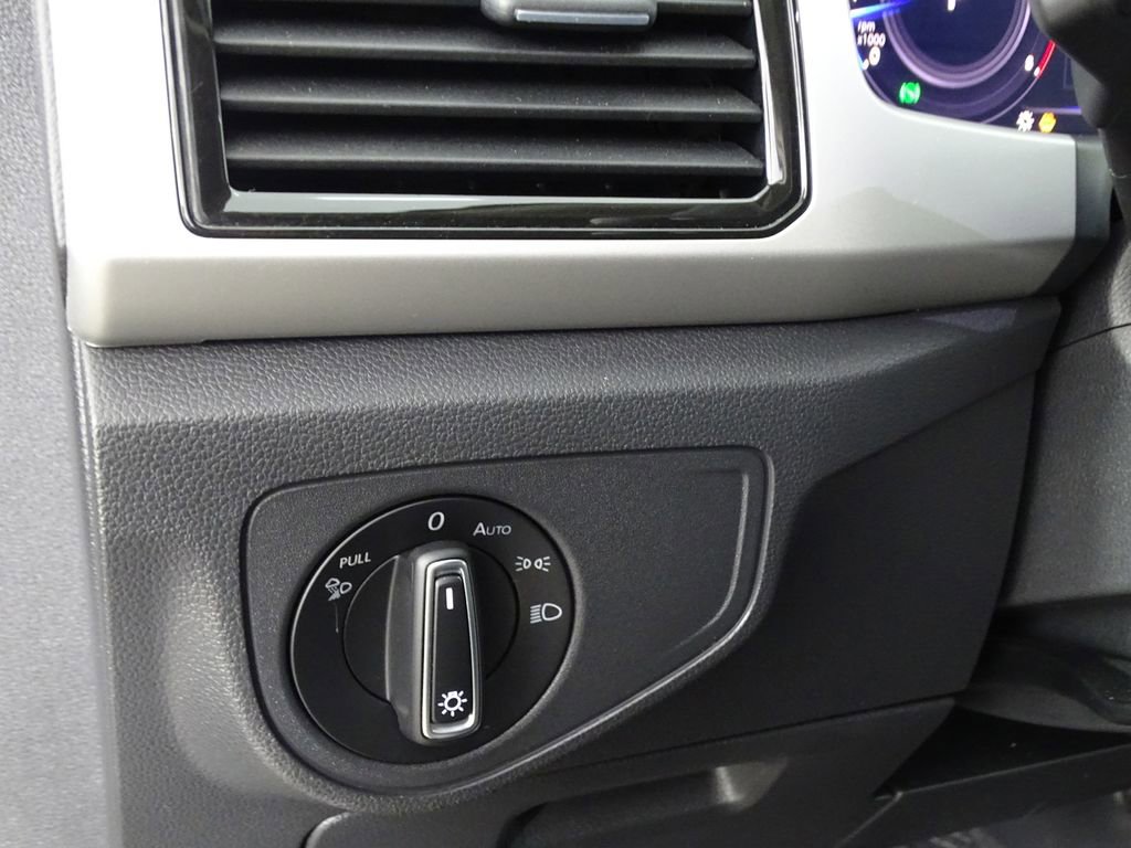 Used 2022 Volkswagen Atlas SE image 14