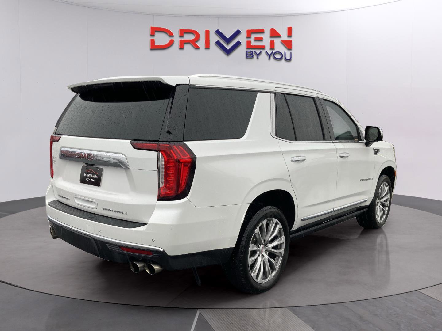 Used 2021 GMC Yukon Denali w/ Denali Premium Package image 6