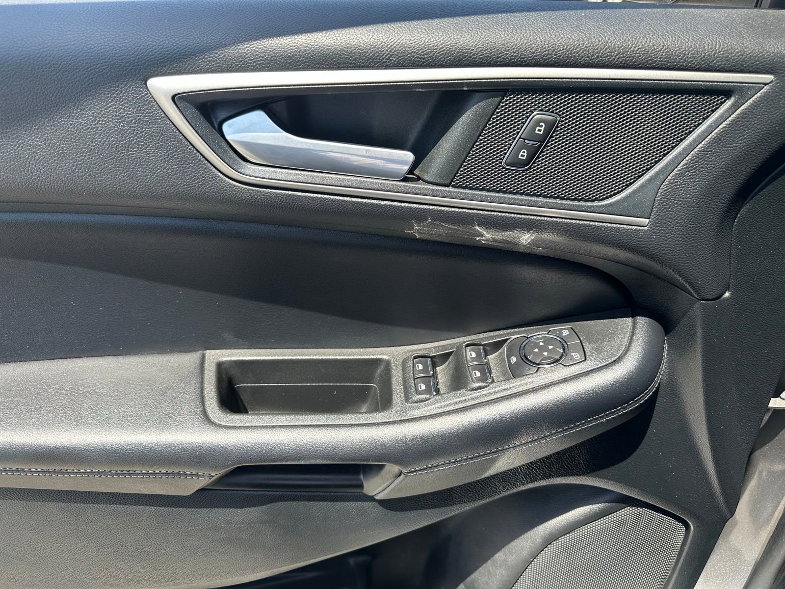 Used 2022 Ford Edge SEL AWD/4WD image 4
