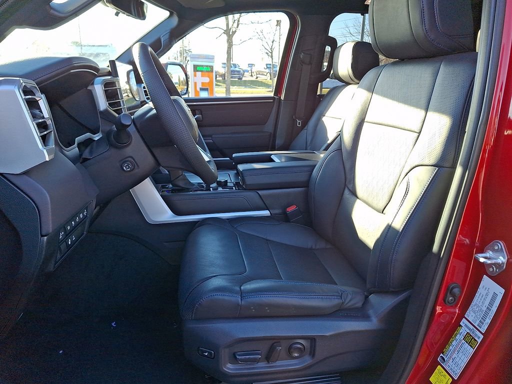 Used 2025 Toyota Sequoia Platinum image 17