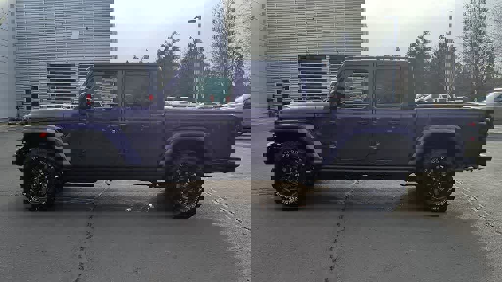 New 2026 Jeep Gladiator Sport image 5