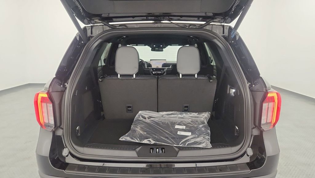 New 2026 Ford Explorer ST image 26