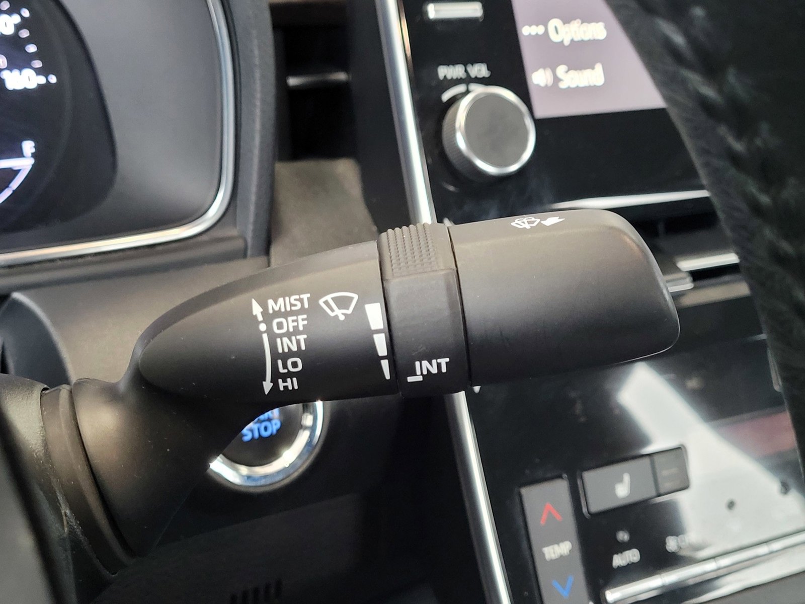 Certified 2022 Toyota Avalon XLE image 20