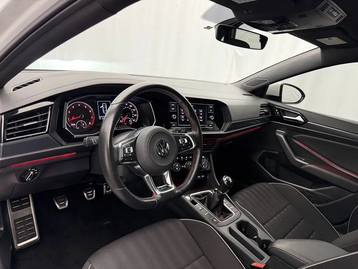 Used 2021 Volkswagen Jetta GLI FWD image 8
