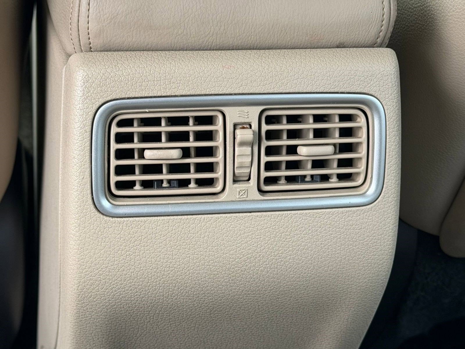 Used 2016 Nissan Altima 2.5 SL w/ Moonroof Package image 24