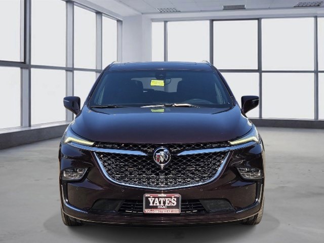 Used 2023 Buick Enclave Avenir w/ Avenir Technology Package FWD image 2