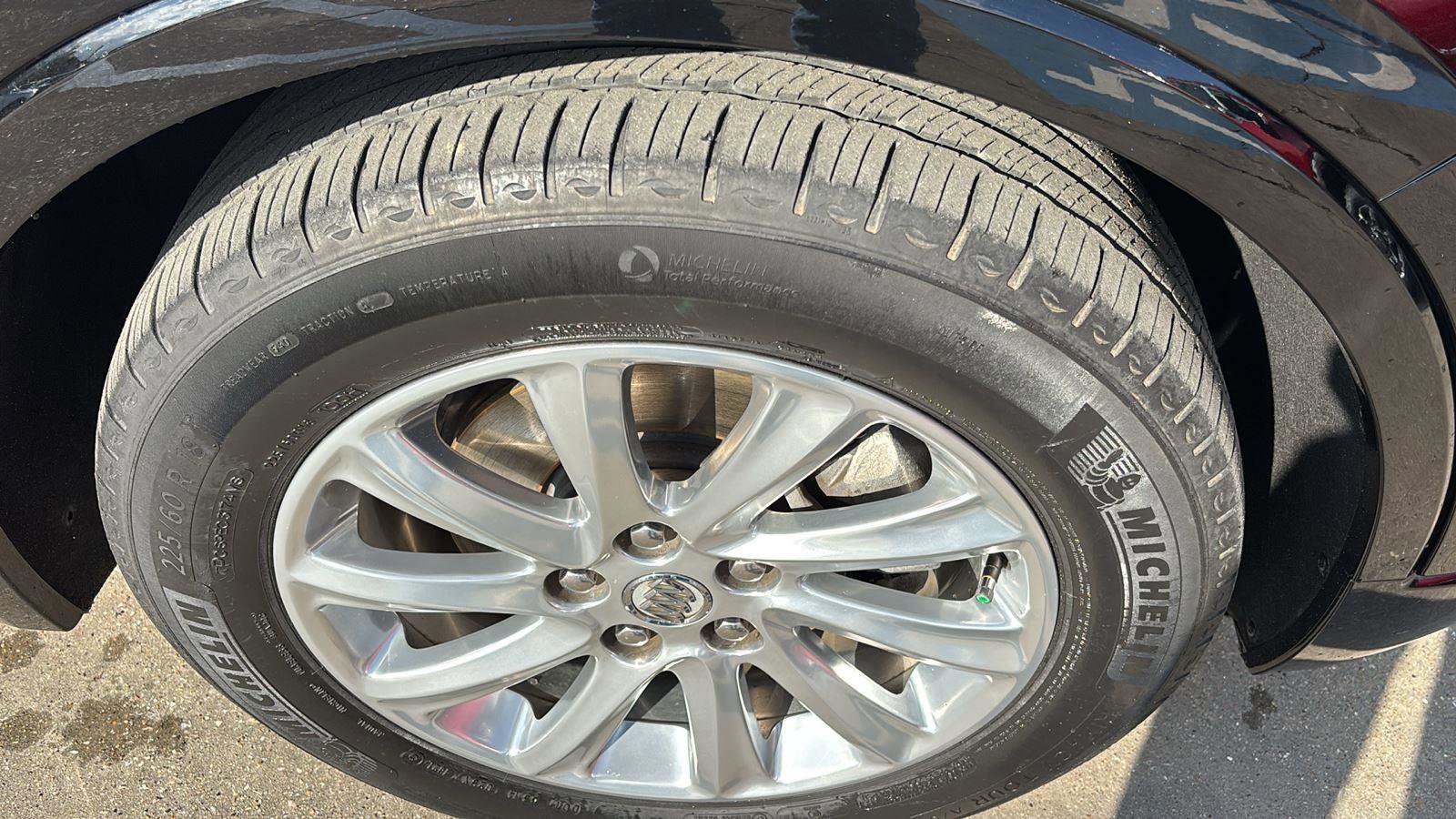 Used 2020 Buick Envision Essence image 9