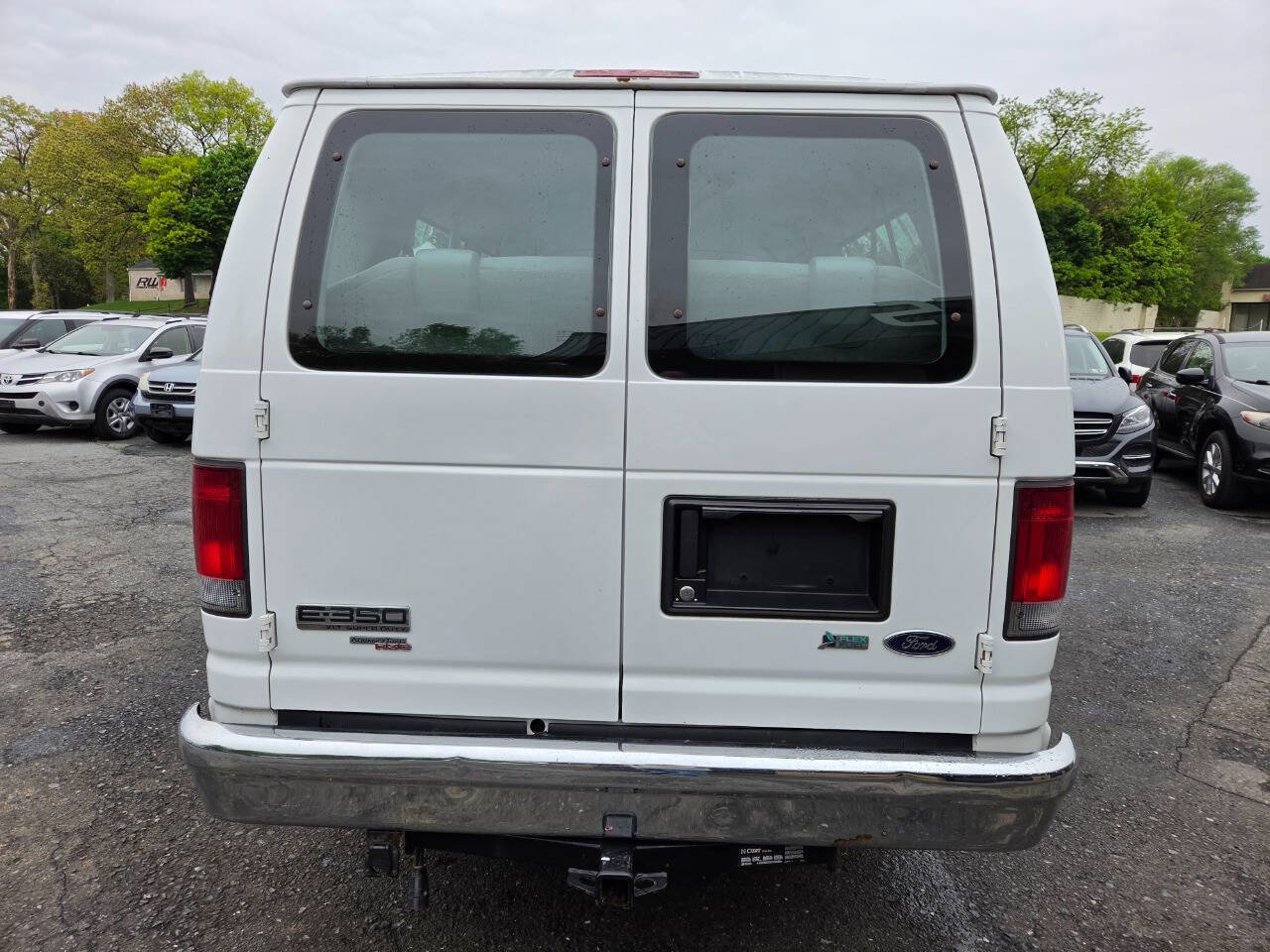 Used 2012 Ford E-350 and Econoline 350 XLT RWD image 6