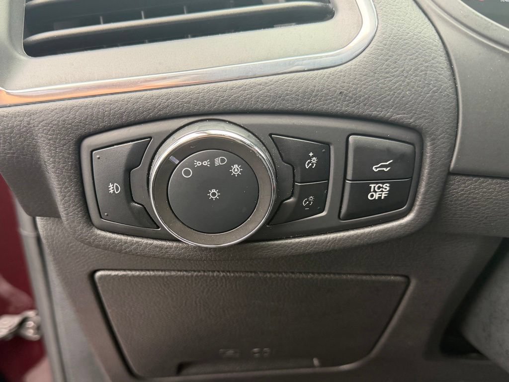 Used 2024 Ford Edge Titanium AWD/4WD image 23