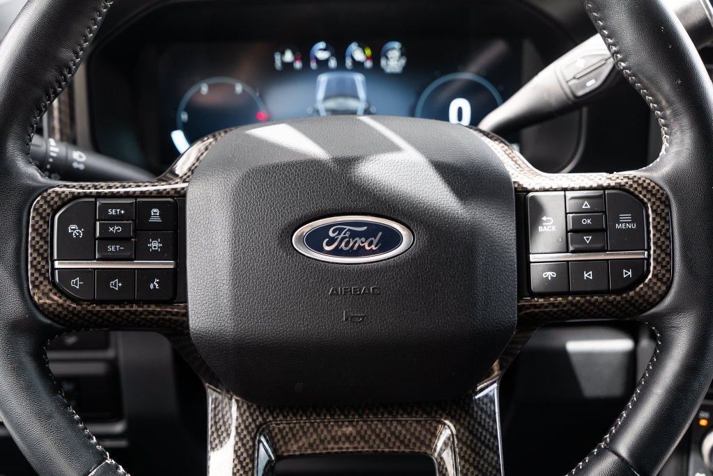 Used 2023 Ford F250 Lariat w/ Lariat Ultimate Package AWD/4WD image 34
