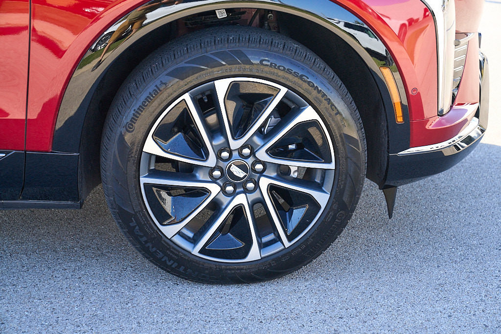 Used 2026 Cadillac Optiq Sport 1 AWD/4WD image 12