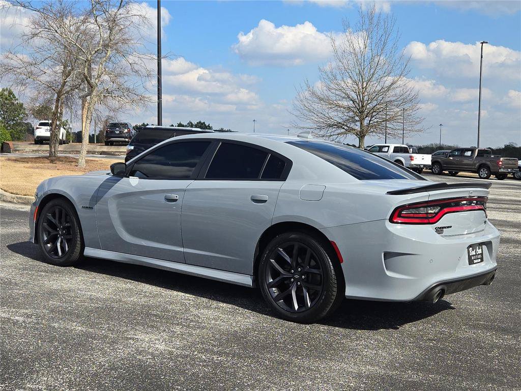 Used 2022 Dodge Charger R/T w/ Blacktop Package RWD image 9