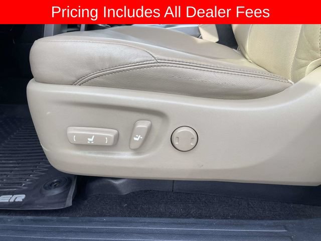 Used 2018 Toyota 4Runner Limited AWD/4WD image 21