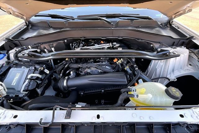 Used 2025 Ford Explorer ST-Line image 21