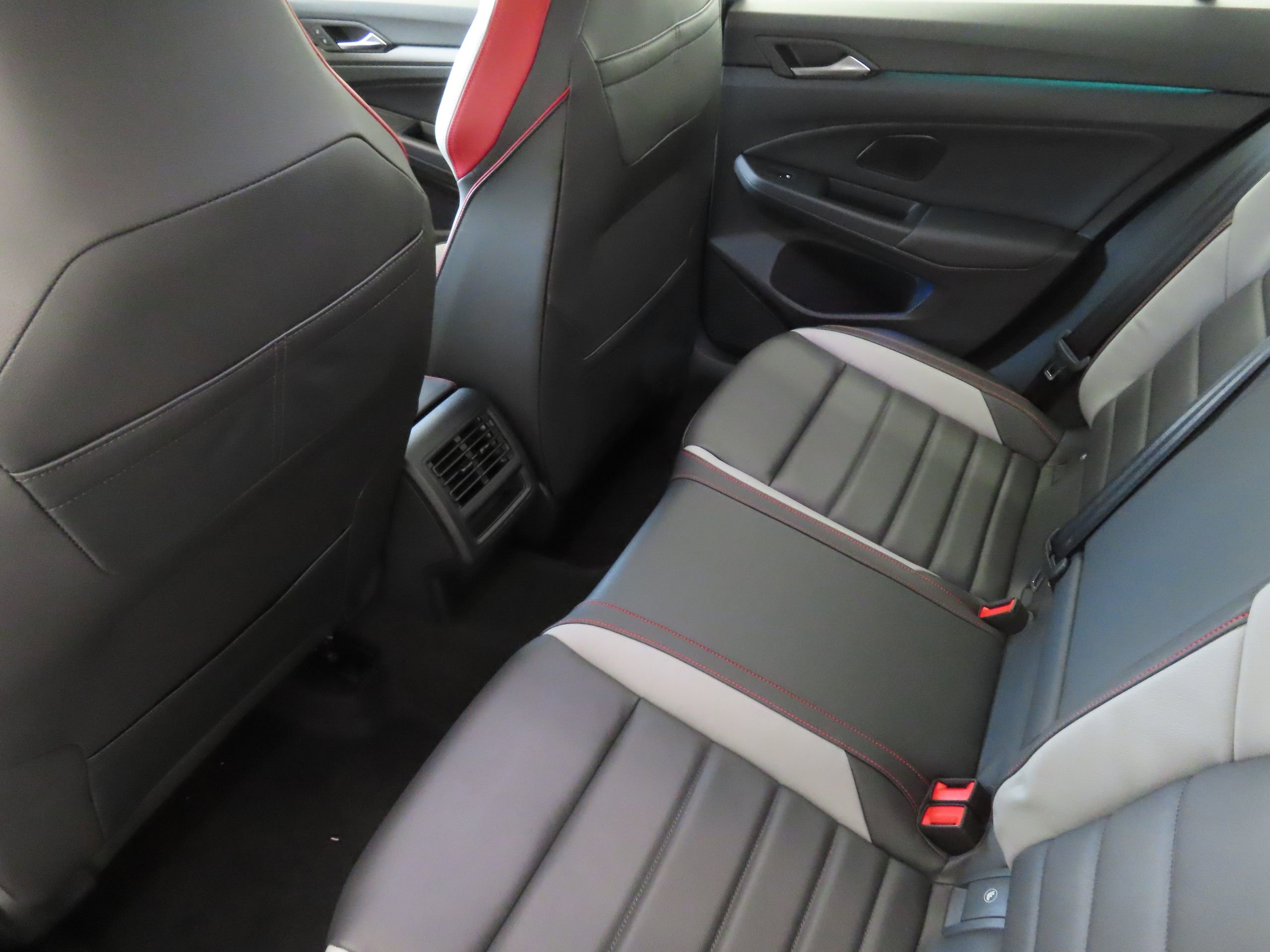 New 2025 Volkswagen GTI SE image 29