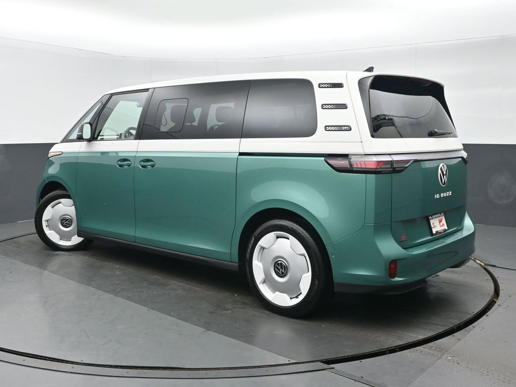 Used 2025 Volkswagen ID. Buzz 1st Edition image 5