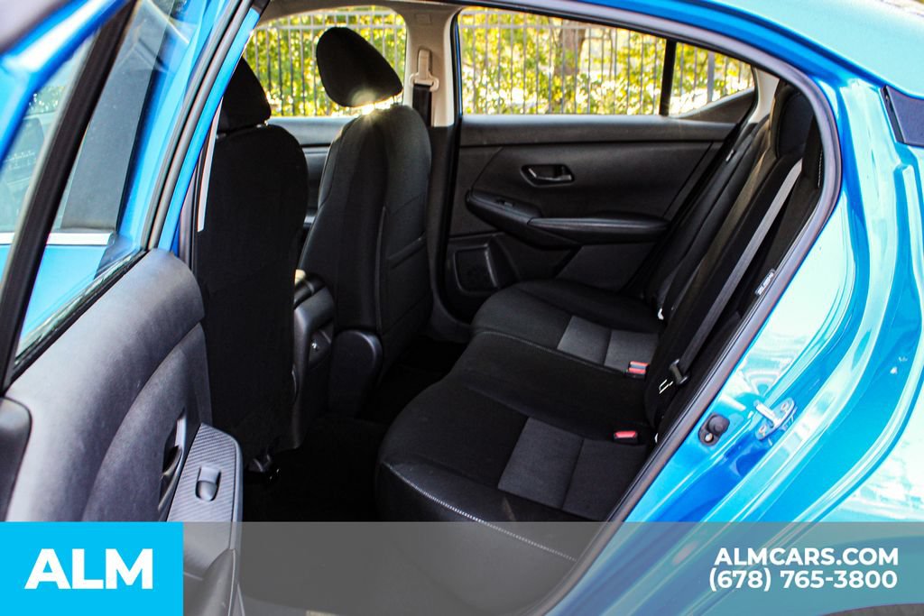 Used 2024 Nissan Sentra SV FWD image 17
