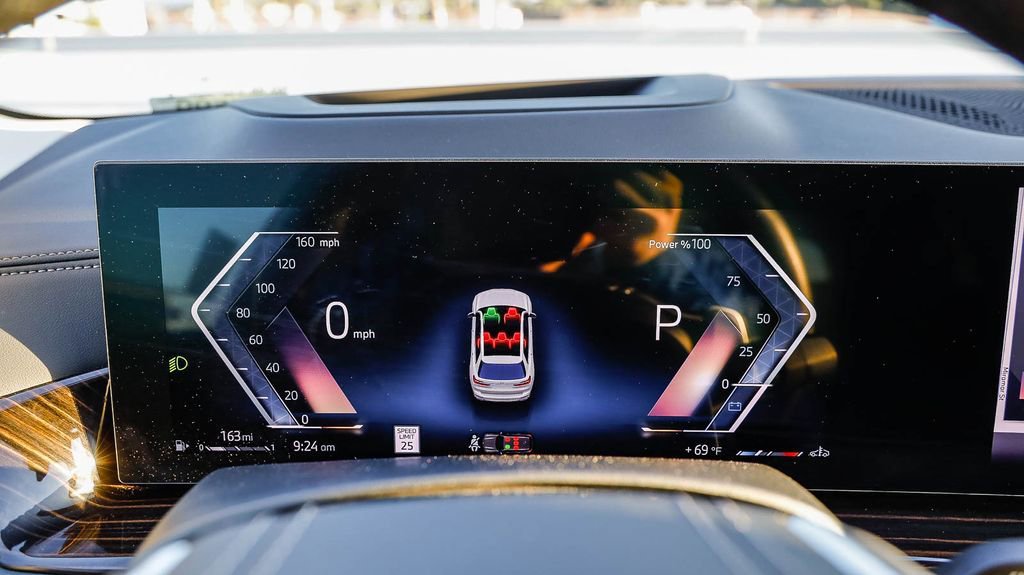 Used 2026 BMW X7 xDrive40i image 29