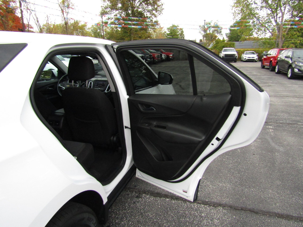 Used 2022 Chevrolet Equinox LT image 24