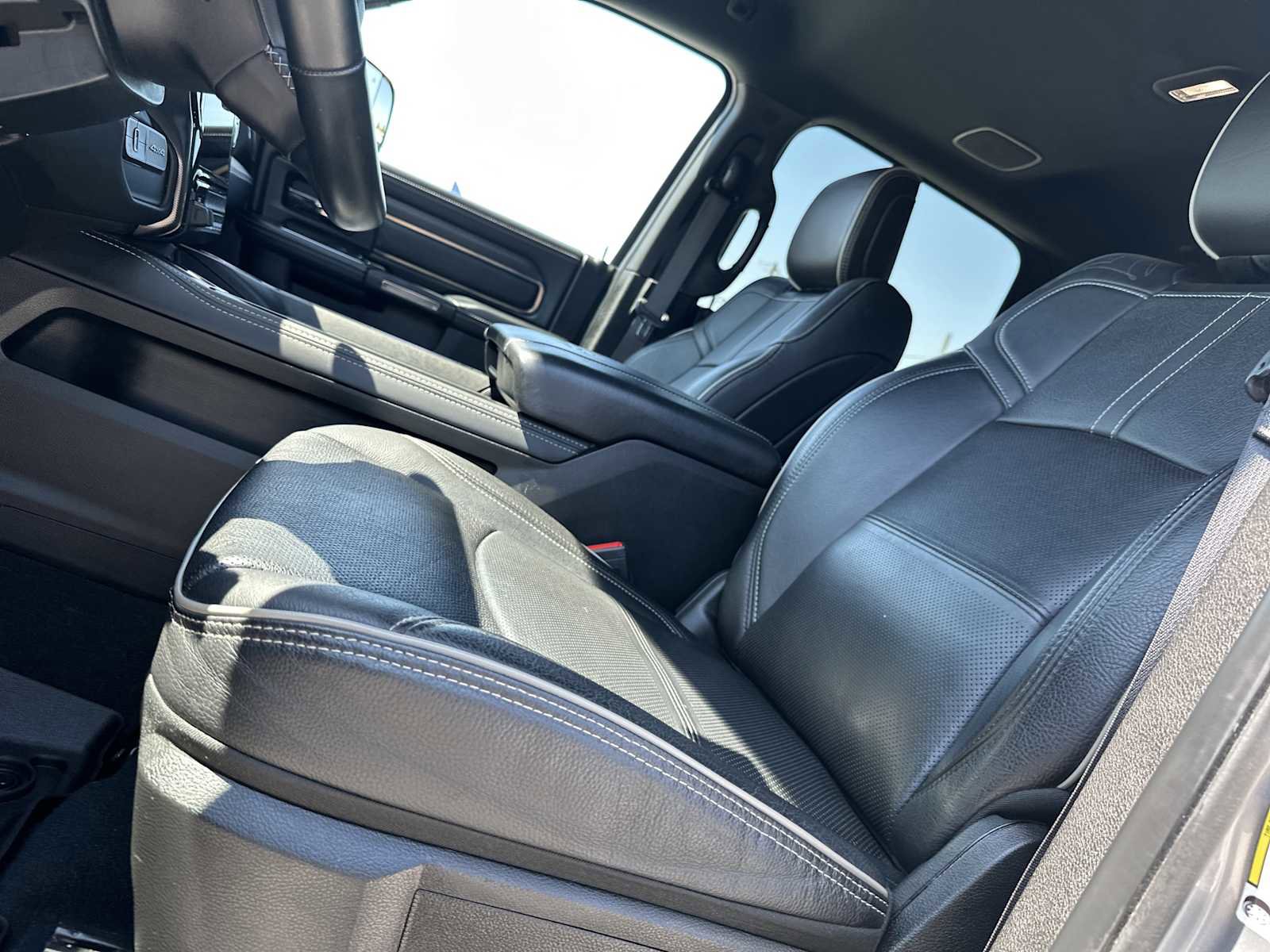 Used 2022 RAM 2500 Limited w/ Towing Technology Group image 11