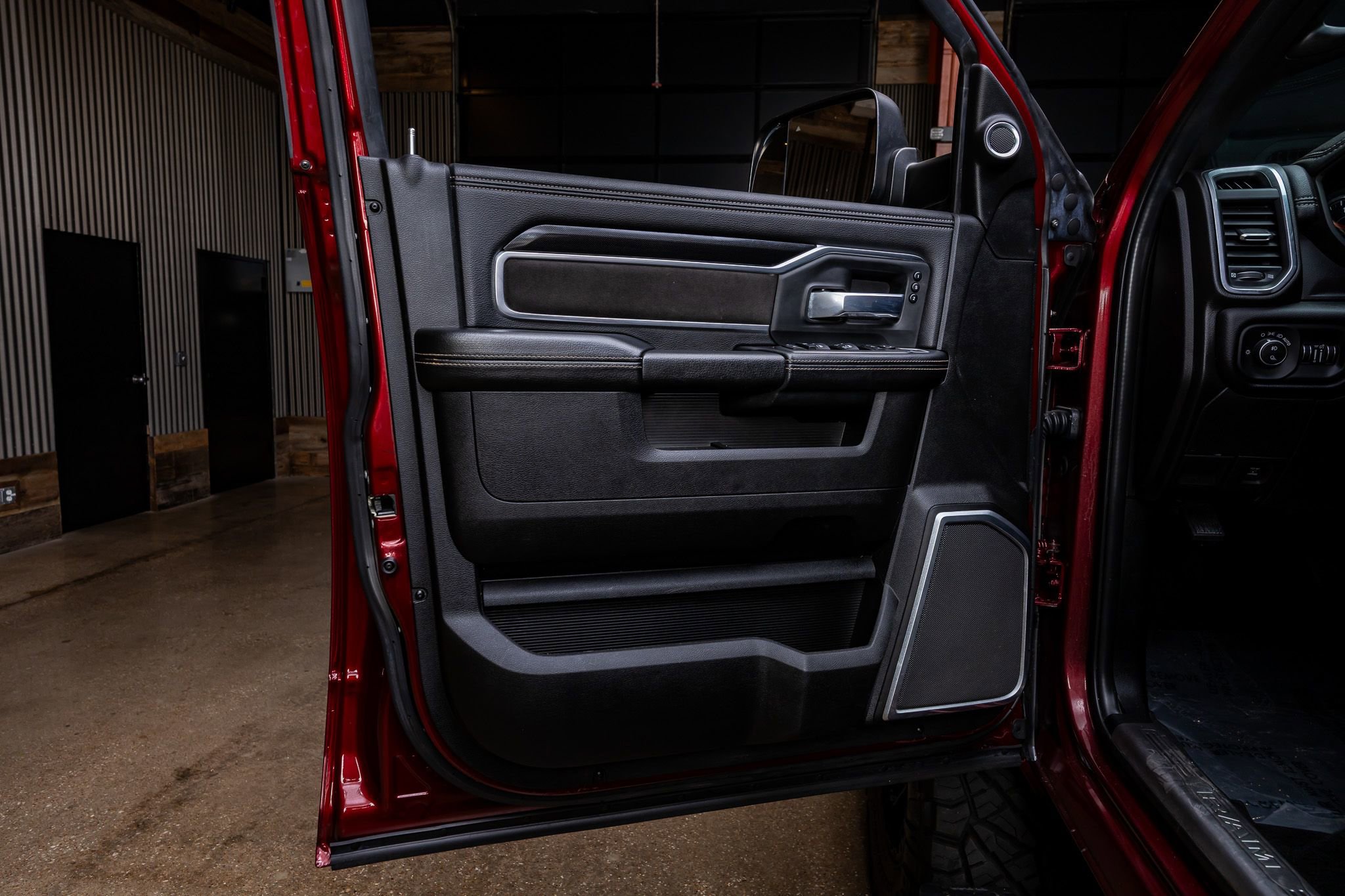 Used 2022 RAM 3500 Laramie image 30