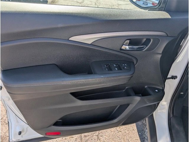 Used 2023 Honda Ridgeline Sport image 16