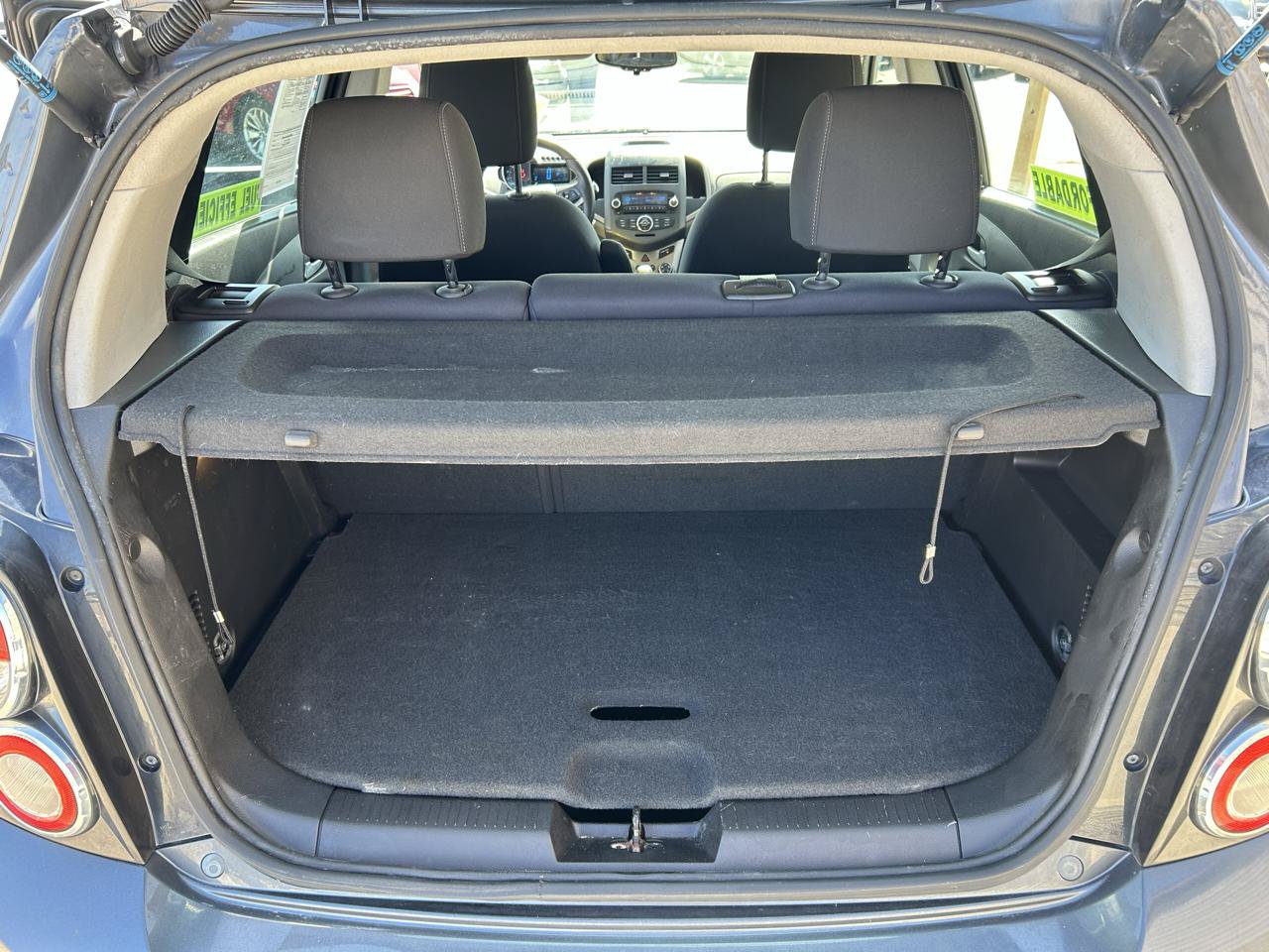 Used 2012 Chevrolet Sonic LT FWD image 17