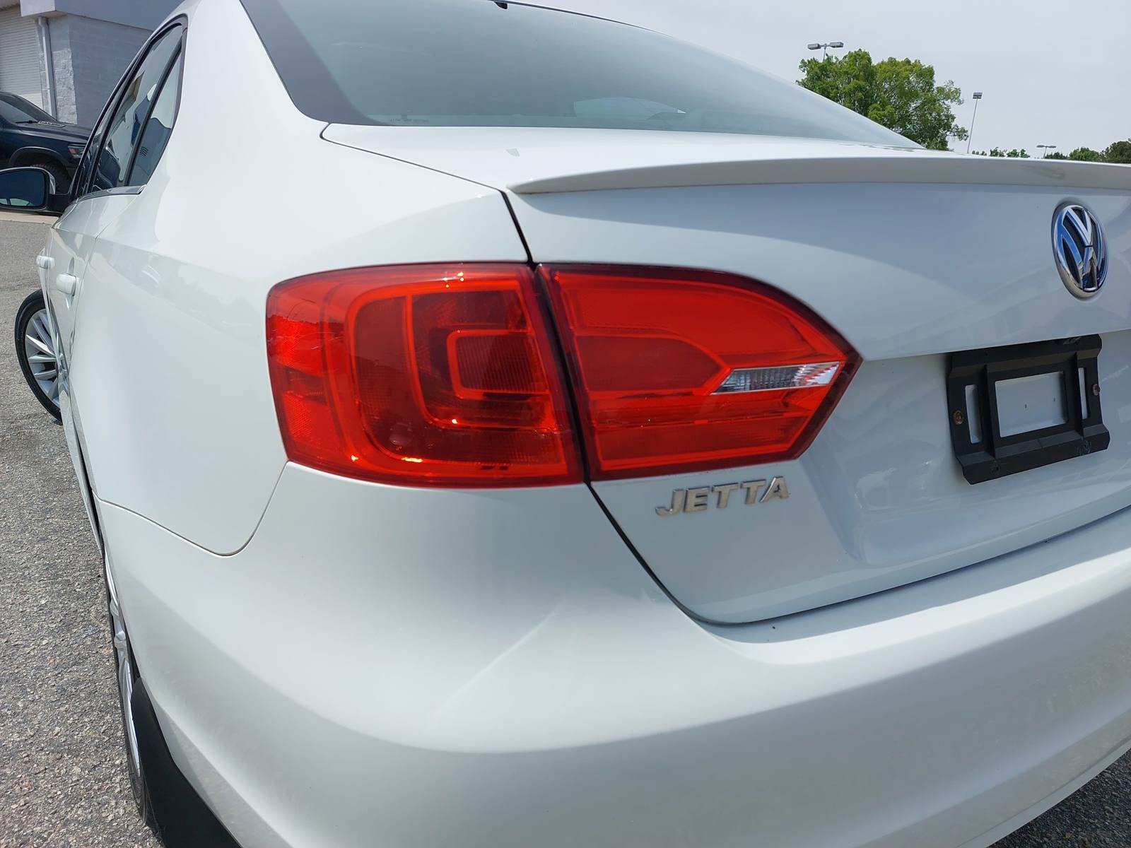 Used 2014 Volkswagen Jetta SEL FWD image 34