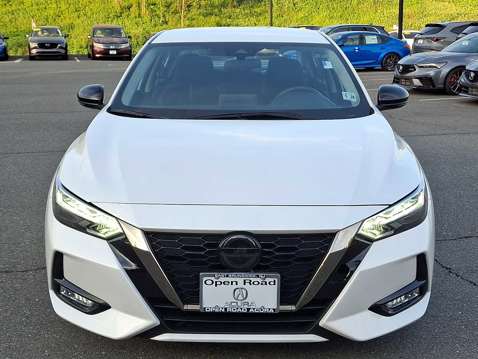 Used 2023 Nissan Sentra SR FWD image 2