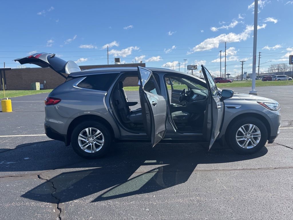 Used 2019 Buick Enclave Essence image 22