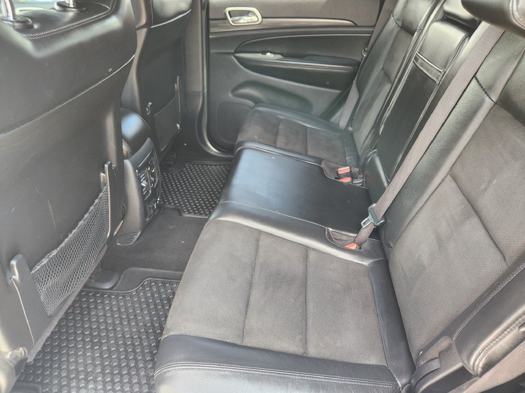 Used 2020 Jeep Grand Cherokee Altitude AWD/4WD image 29