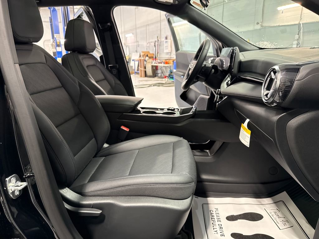 New 2026 Chevrolet Equinox LT w/ Convenience Package II AWD/4WD image 33