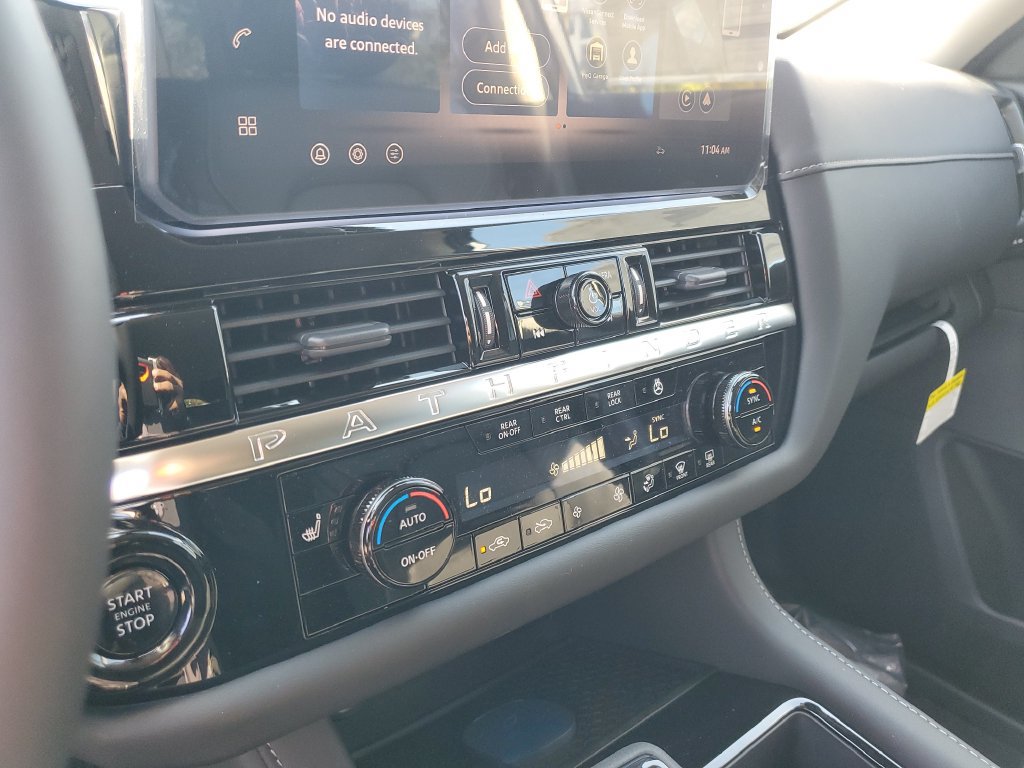 New 2026 Nissan Pathfinder SL FWD image 32