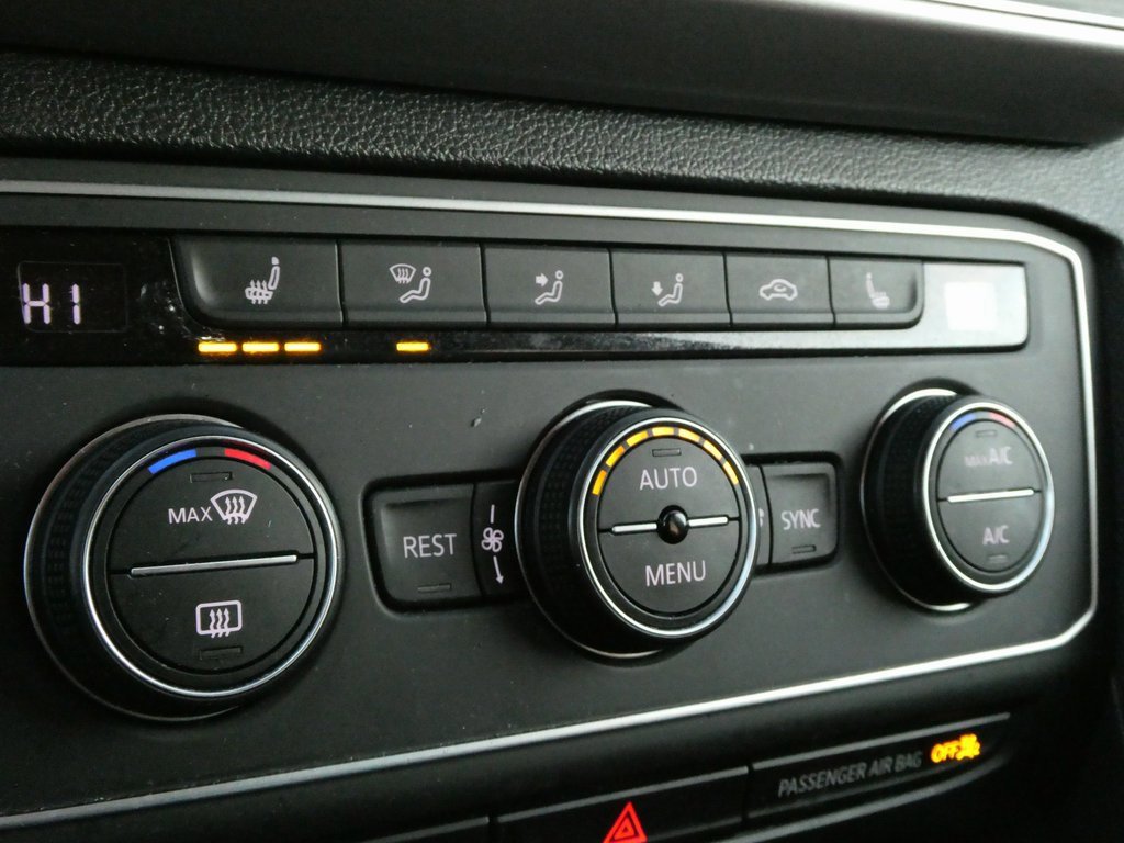 Used 2019 Volkswagen Atlas SE image 16