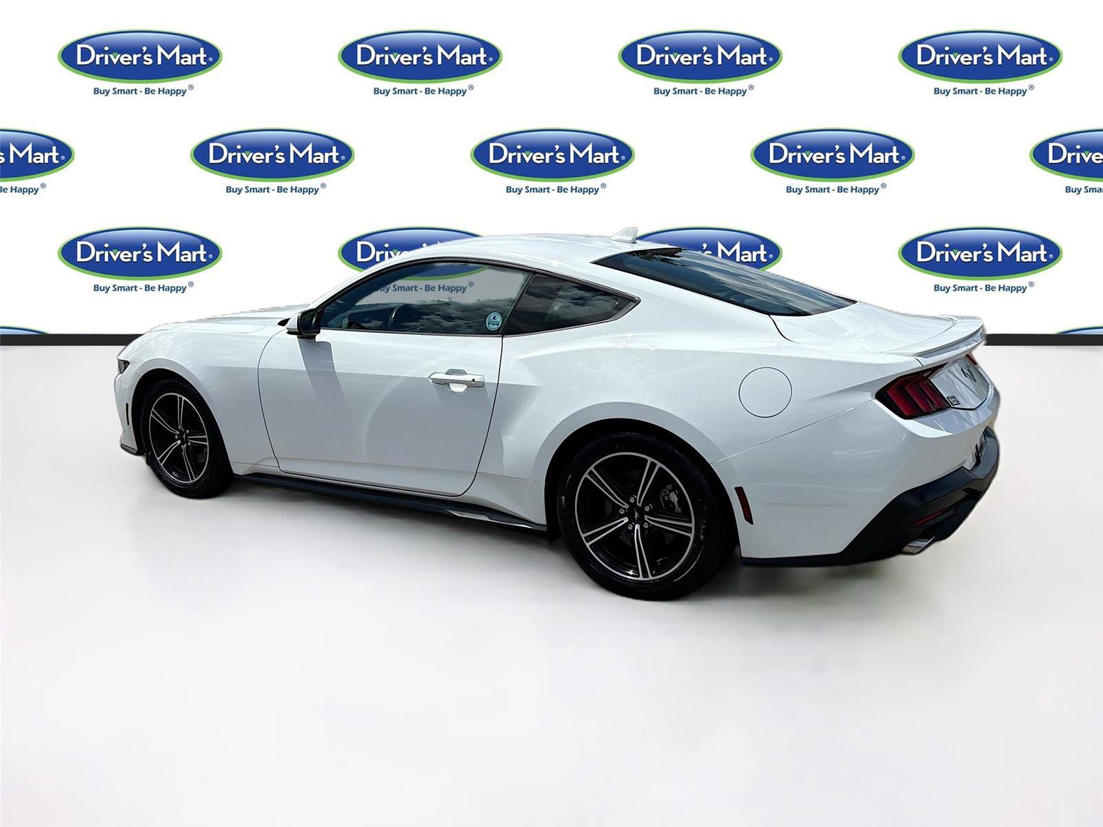 Used 2024 Ford Mustang Premium RWD image 5