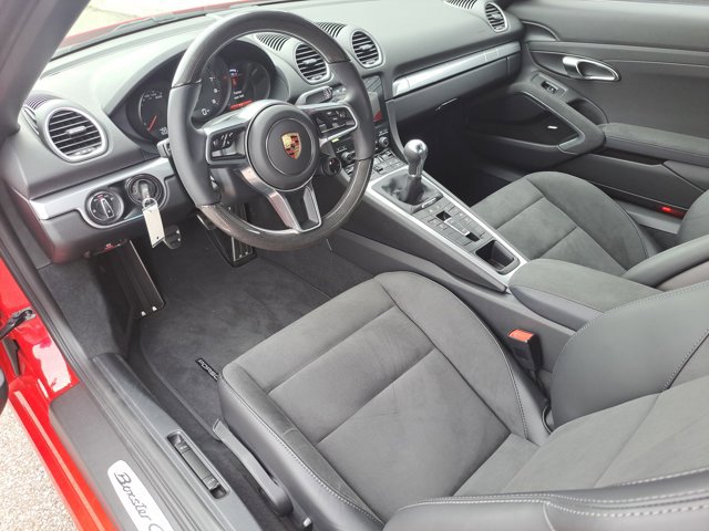 Certified 2025 Porsche 718 Boxster GTS image 3