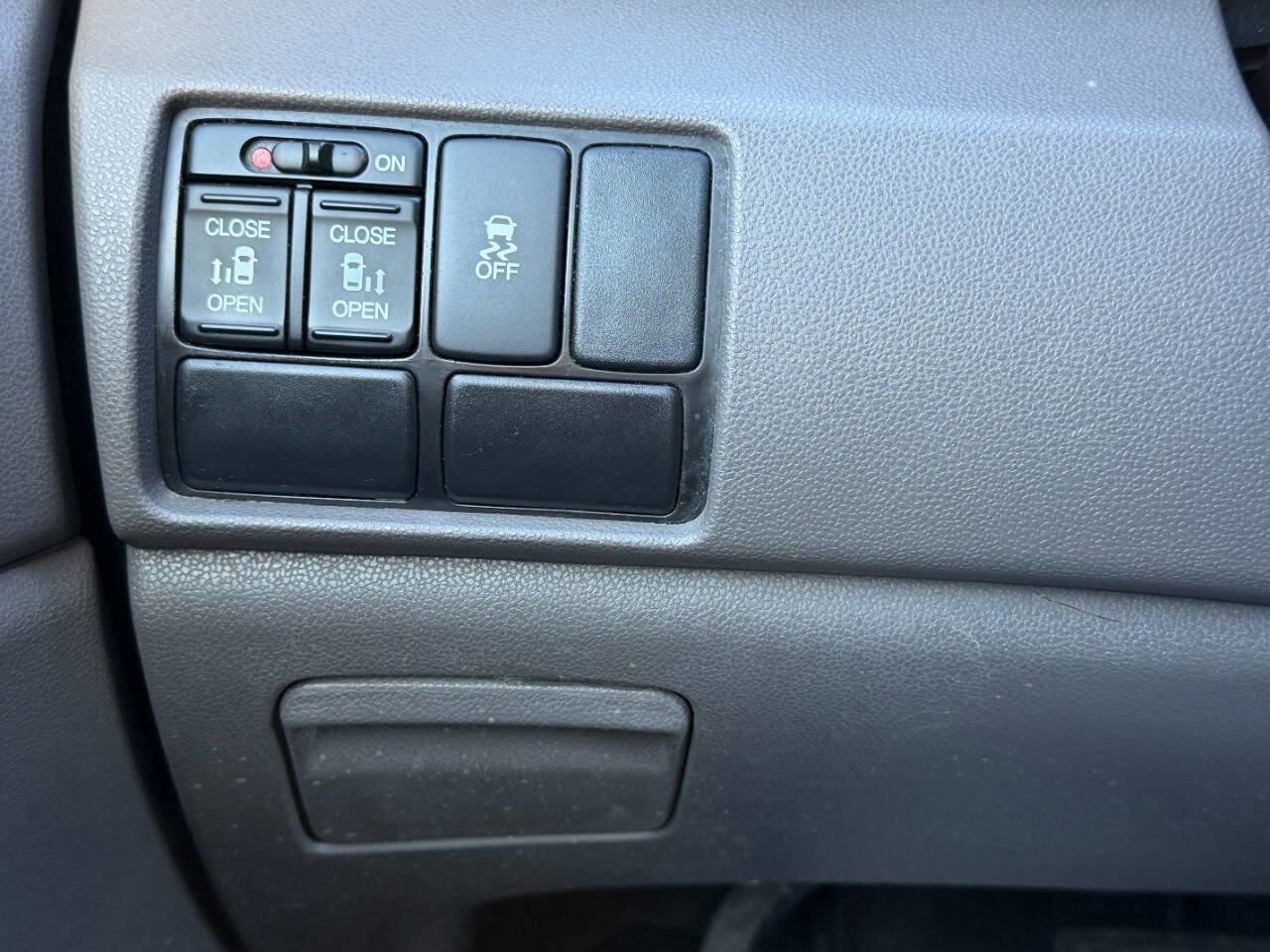 Used 2011 Honda Odyssey EX image 38