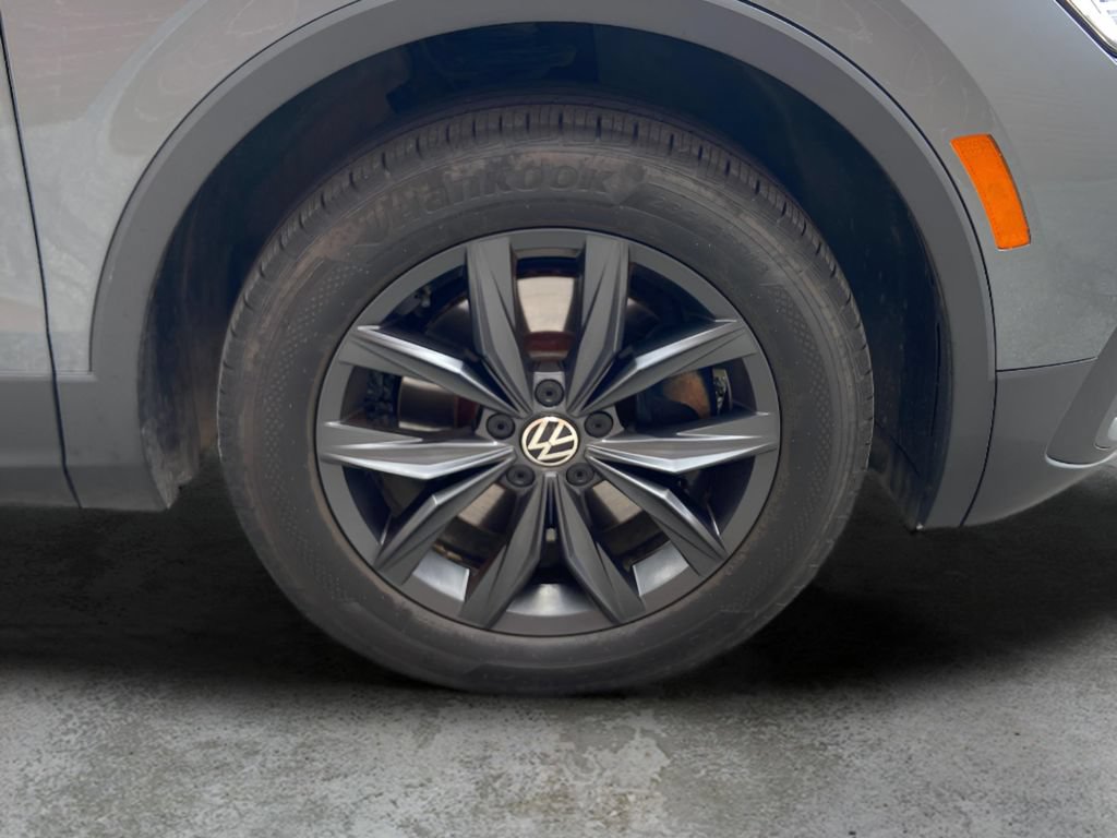 Used 2024 Volkswagen Tiguan SE FWD image 36