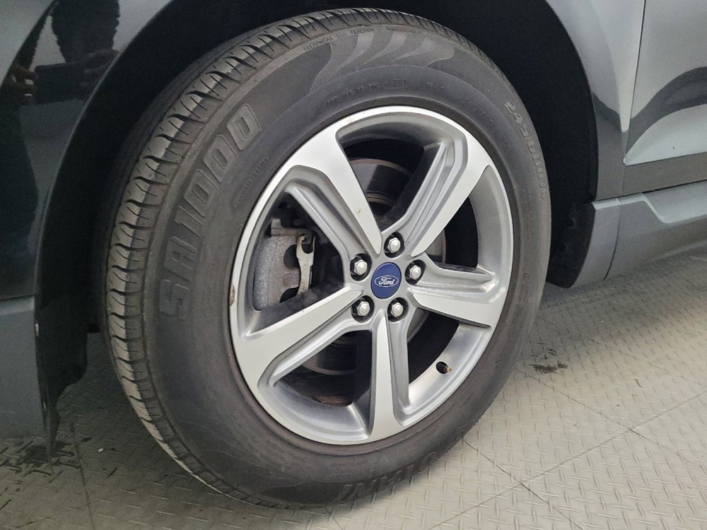 Used 2019 Ford Edge SEL w/ Equipment Group 201A image 31