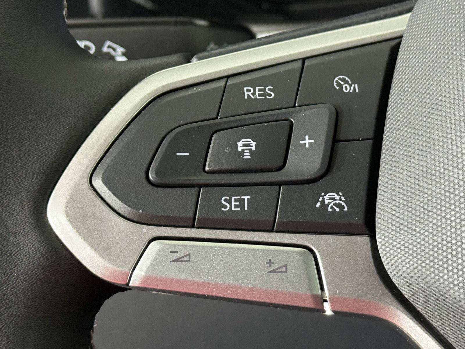 New 2027 Volkswagen Taos S FWD image 25