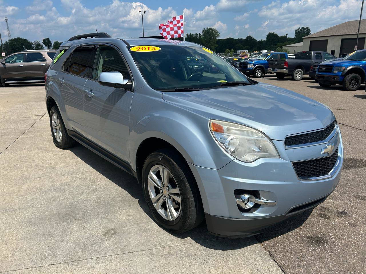 Used 2015 Chevrolet Equinox LT w/ Driver Convenience Package FWD image 3