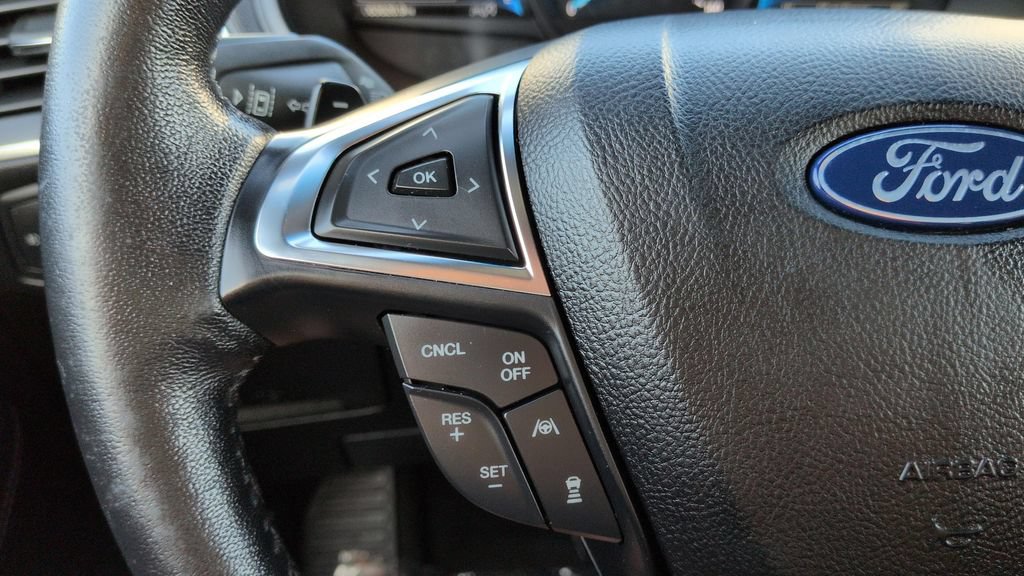 Used 2022 Ford Edge Titanium w/ Equipment Group 301A AWD/4WD image 21