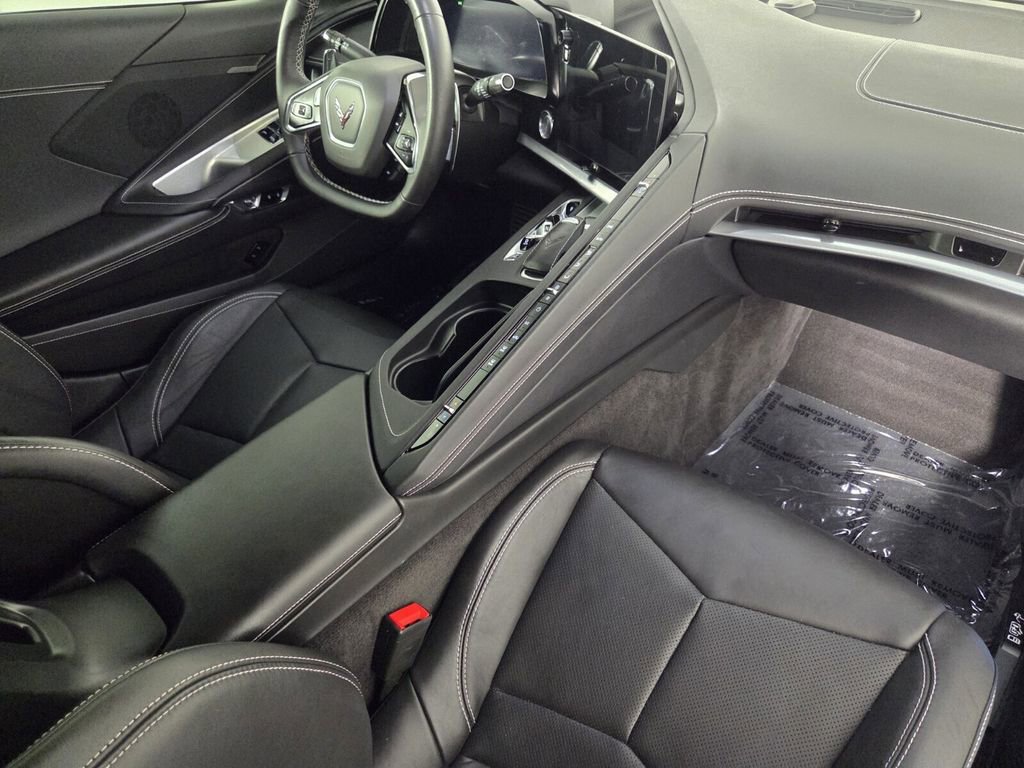 Used 2023 Chevrolet Corvette Stingray Coupe w/ Z51 Performance Package image 31