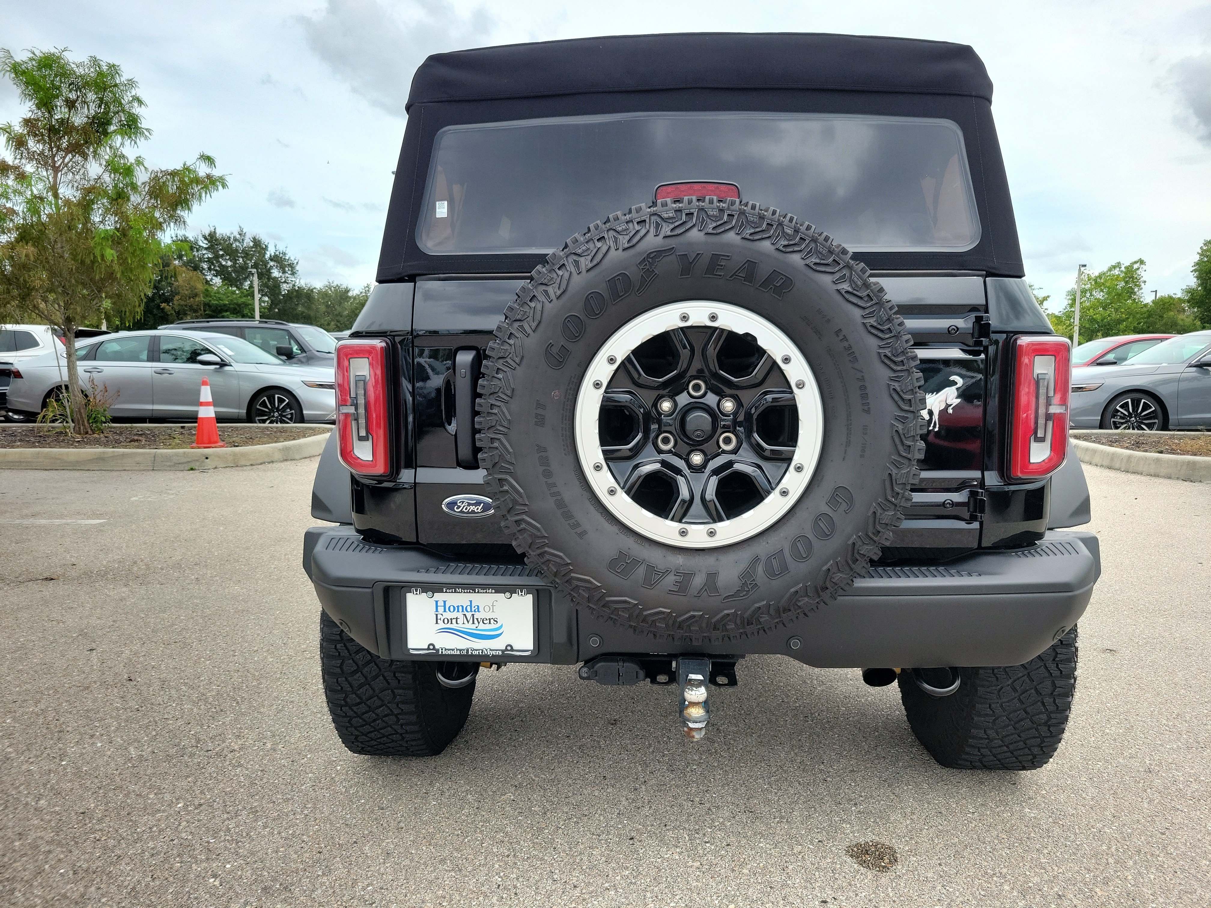 Used 2022 Ford Bronco Badlands AWD/4WD image 5