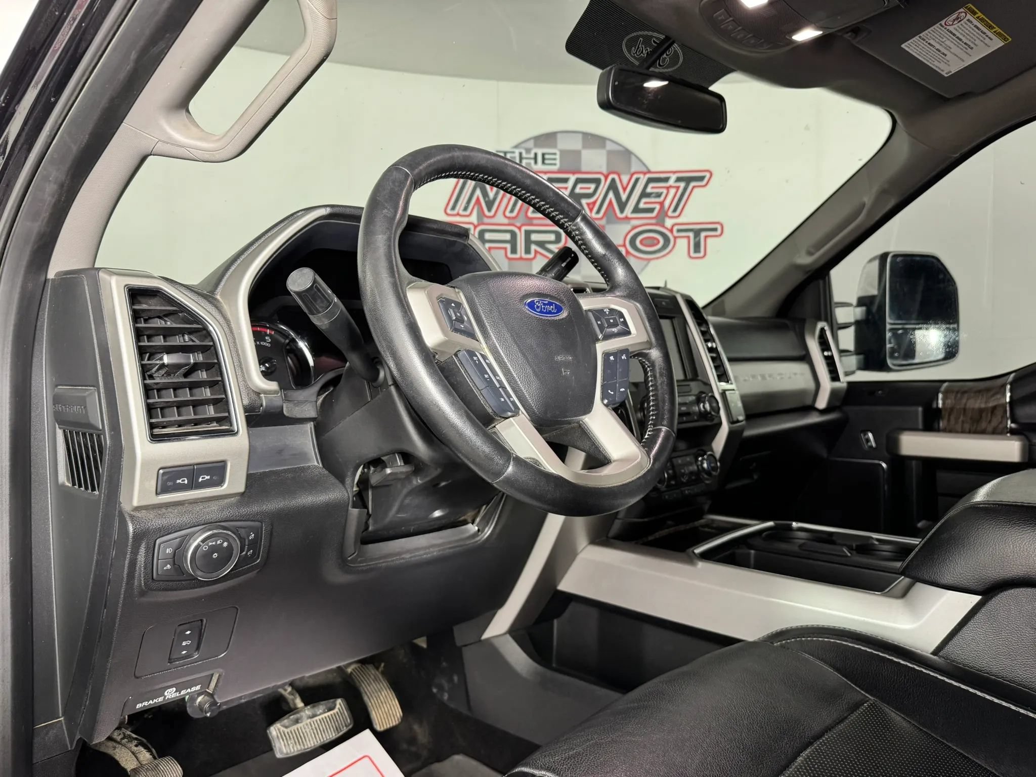 Used 2019 Ford F350 Lariat w/ Chrome Package AWD/4WD image 10
