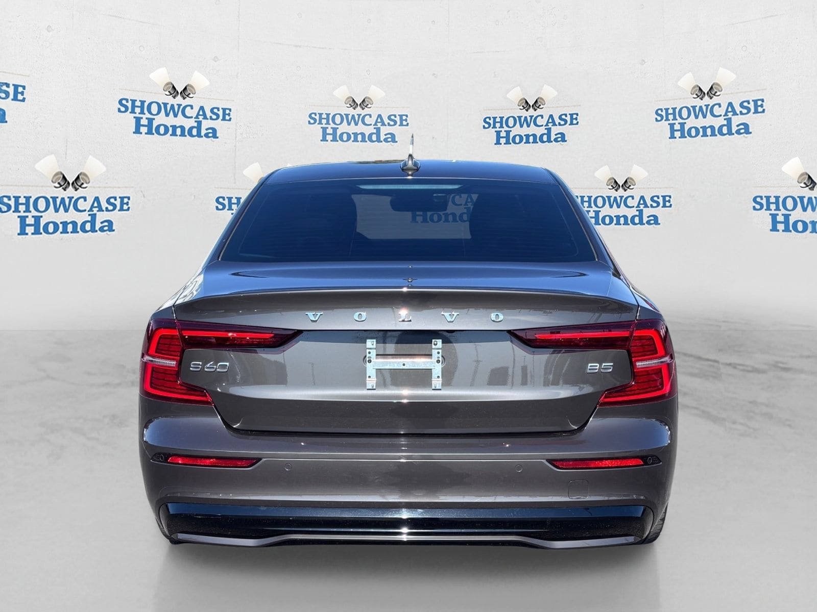 Used 2024 Volvo S60 B5 Core FWD image 7