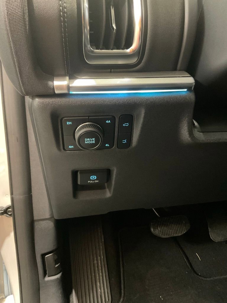 New 2025 Ford Expedition Max Platinum image 8